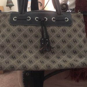 Dooney&Burk Pocket Book